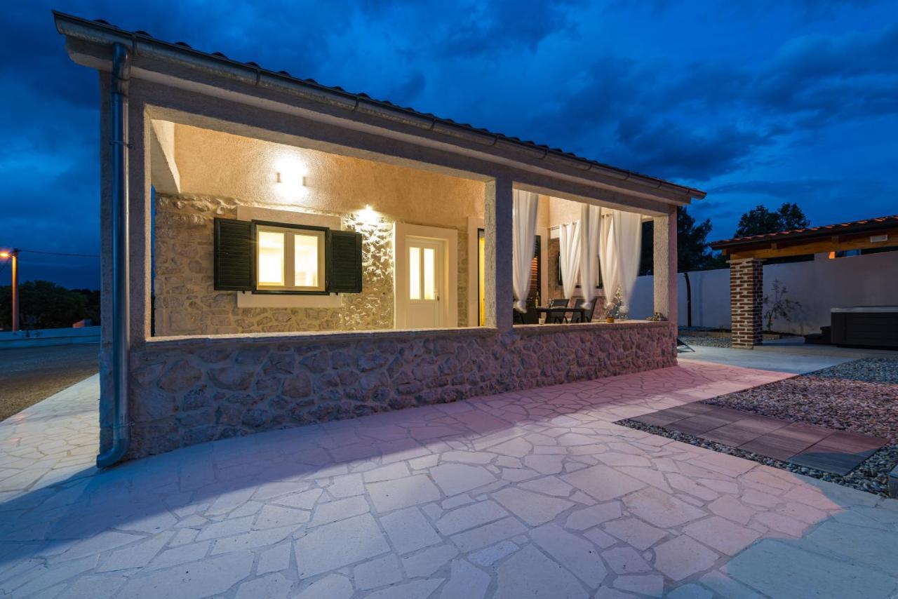Holiday Home Figurica Novigrad  Εξωτερικό φωτογραφία