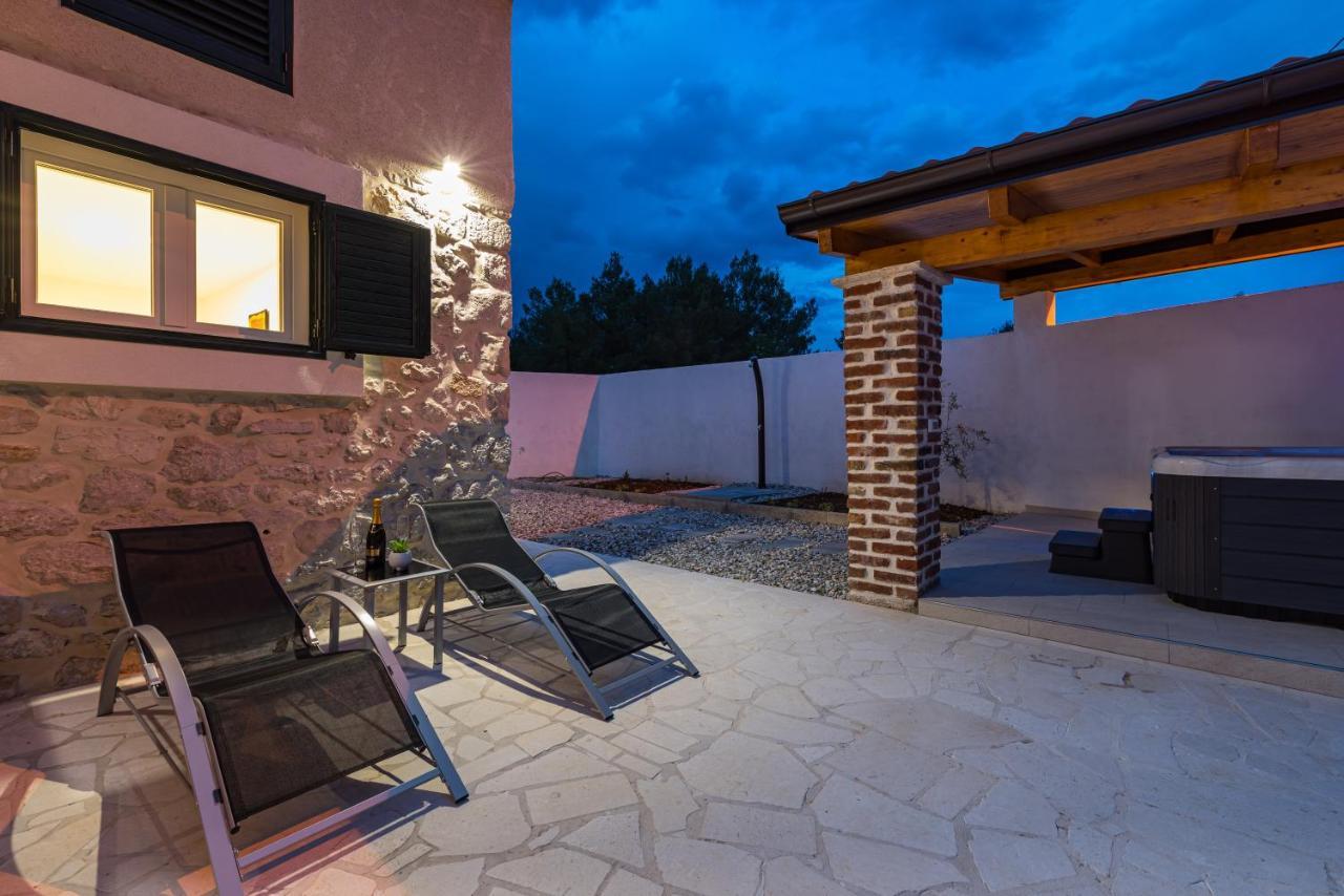 Holiday Home Figurica Novigrad  Εξωτερικό φωτογραφία