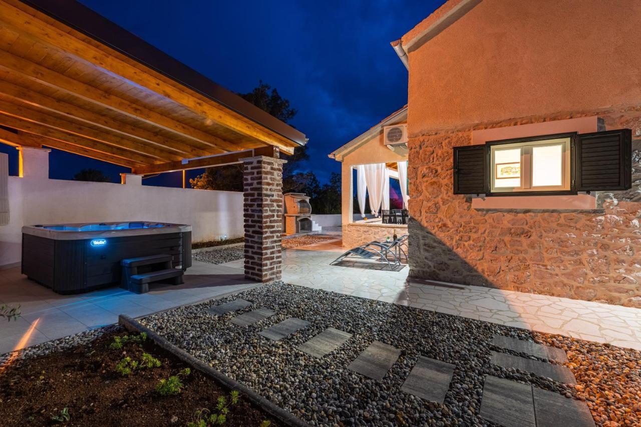 Holiday Home Figurica Novigrad  Εξωτερικό φωτογραφία