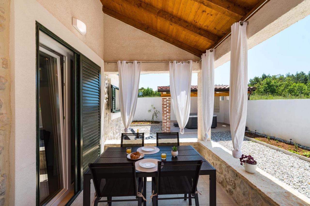 Holiday Home Figurica Novigrad  Εξωτερικό φωτογραφία