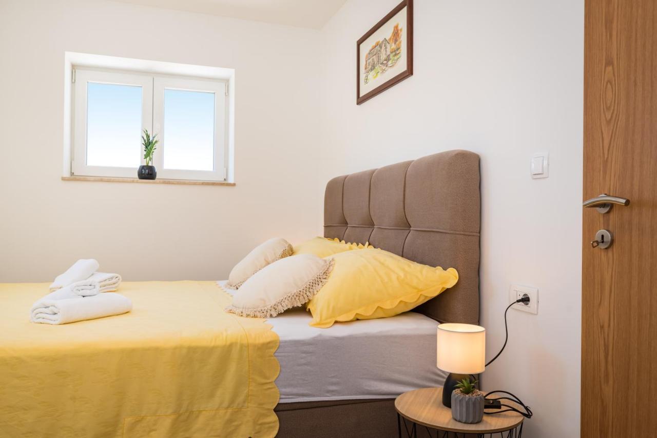 Holiday Home Figurica Novigrad  Εξωτερικό φωτογραφία